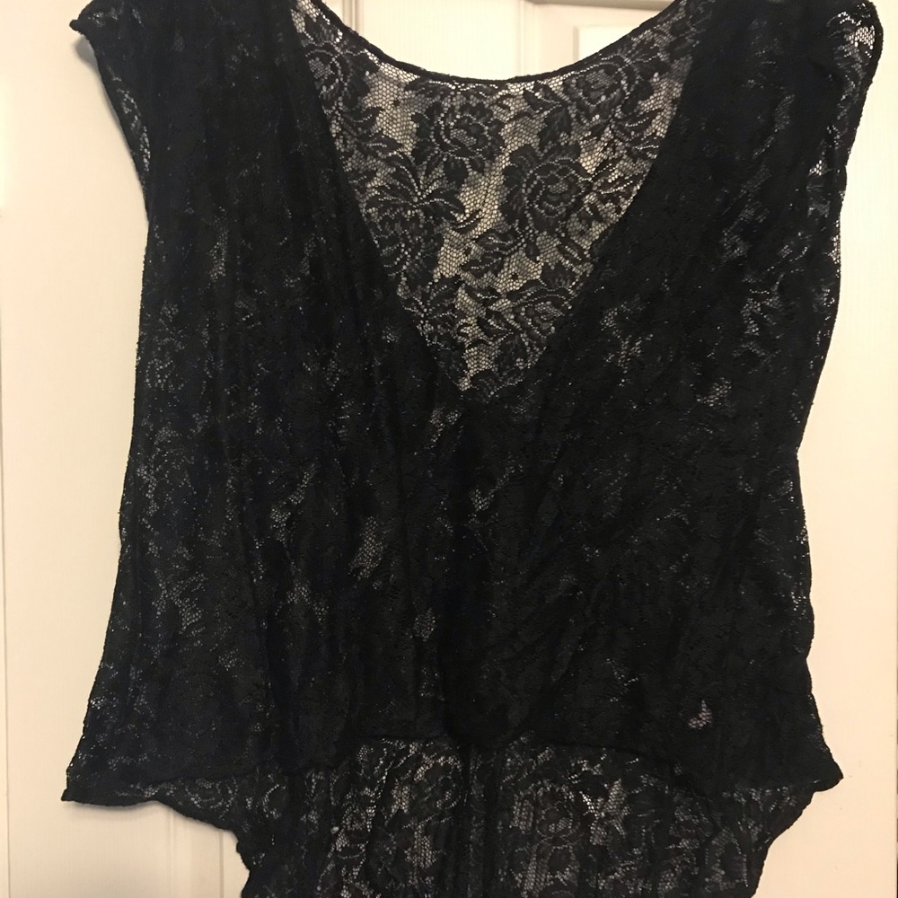 Black lace top **Cute trendy**